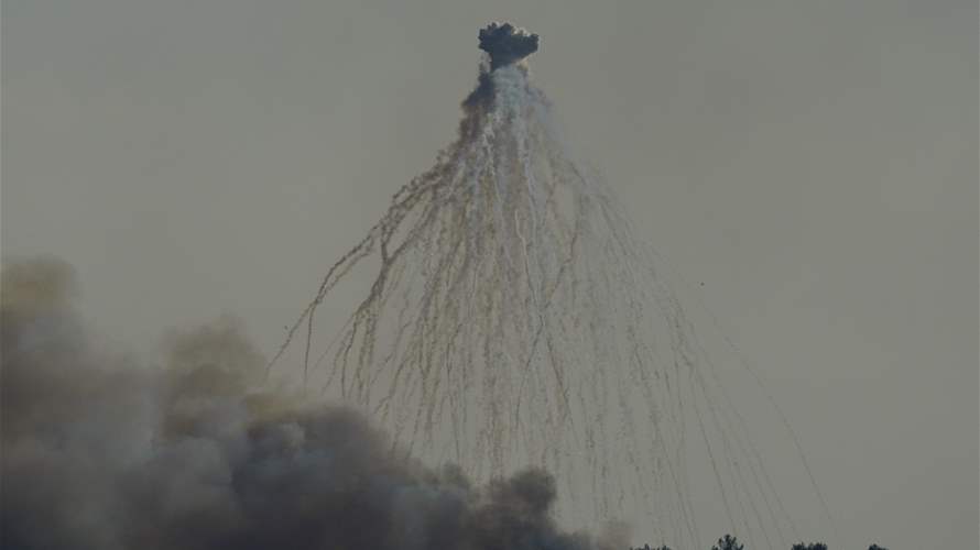 Heavy Israeli shelling and phosphorous bombs target Kfarkela in the South