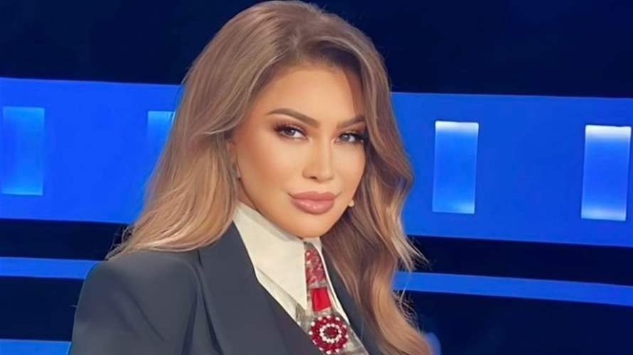 تيا ديب تحضن والدتها نوال الزغبي... وملابسهما الغريبة حديث المتابعين! (صور)