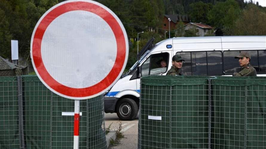 تشيكيا وبولندا تمددان إجراءات مراقبة حدودهما مع سلوفاكيا لكبح الهجرة