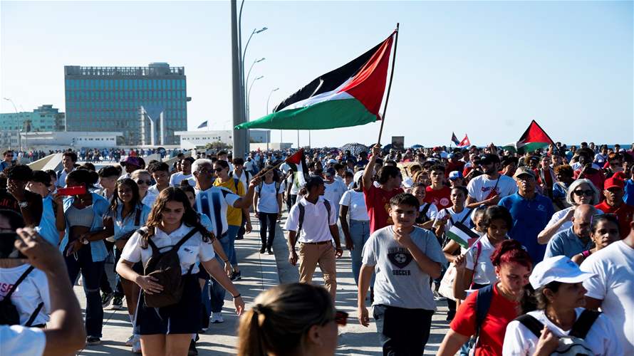 تظاهرة ضخمة مؤيدة للفلسطينيين في كوبا بمشاركة الرئيس دياز كانيل