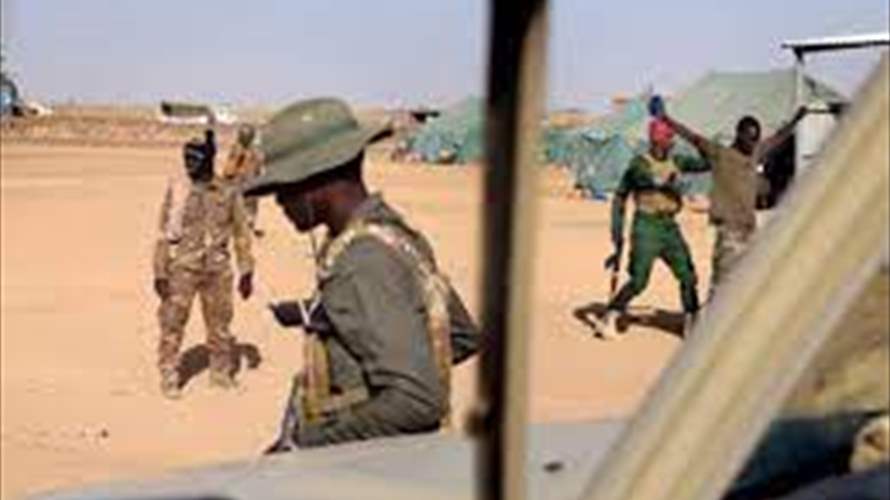 هل استولى جهاديون على معسكر في شمال مالي؟