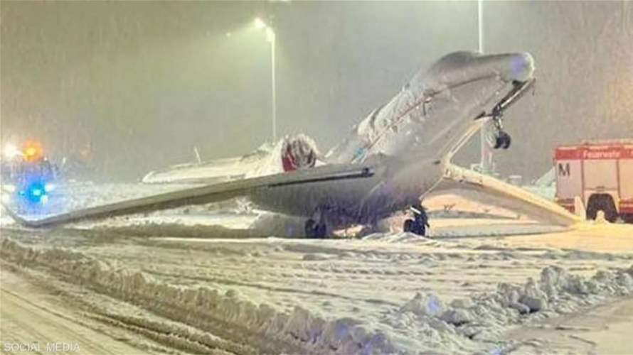 عاصفة ثلجية تؤدي إلى توقف مطار ميونيخ والطائرات تتجمد في مكانها! (فيديو)