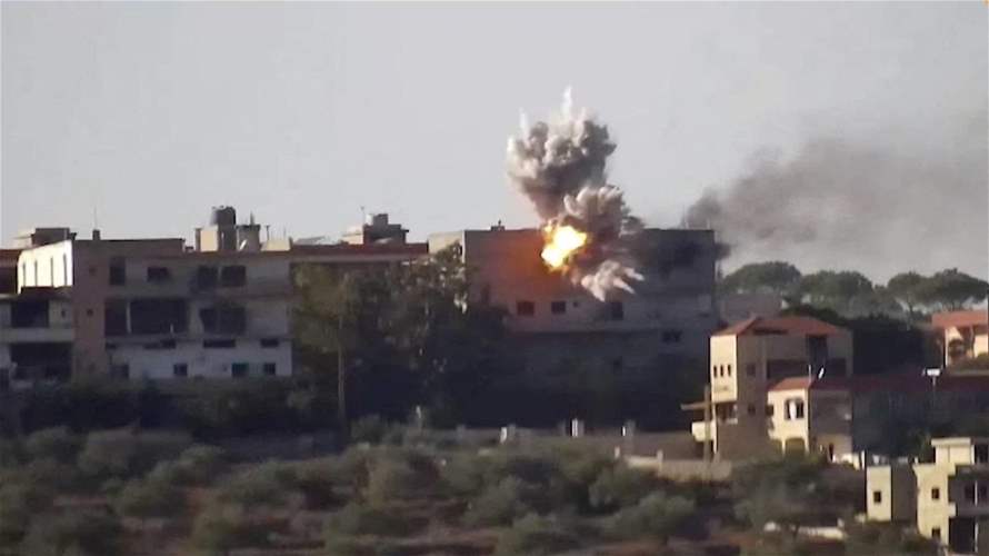 Israeli airstrike hits residential house in Mays al-Jabal, sparking fire and minor injuries