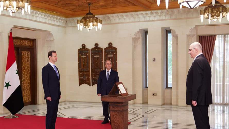 سفيرا سوريا لدى السعودية والجزائر يؤديان اليمين أمام الأسد
