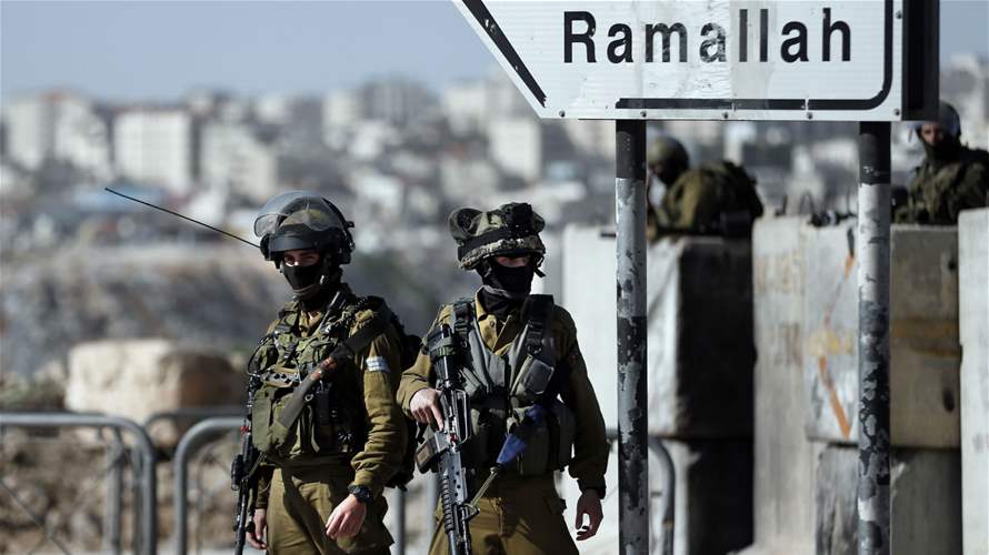 Israeli forces withdraw from the center of Ramallah in the West Bank