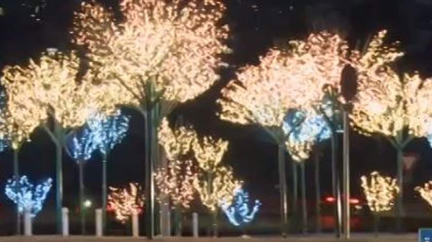 لانو العيد بلبنان دايماً غير... ناطرينك لنعيّد سوا