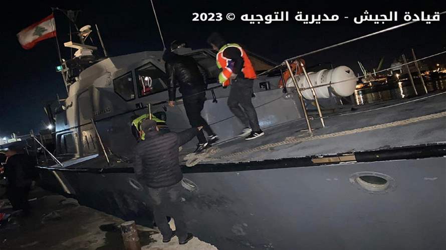 إنقاذ 51 شخصا أثناء محاولة تهريبهم بطريقة غير شرعية على متن مركب مقابل شاطىء طرابلس