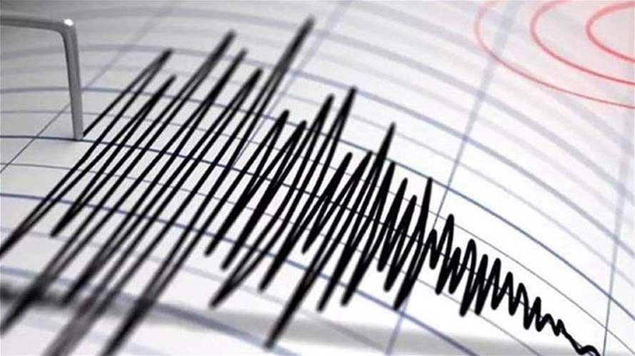 زلزال يضرب جزيرة جاوة الغربية في إندونيسيا