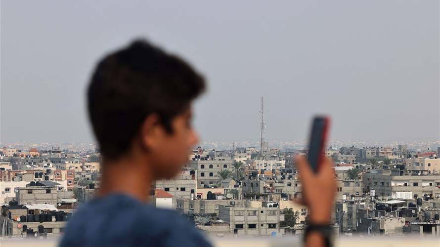 بدء عودة الاتصالات تدريجياً في مناطق مختلفة من قطاع غزة