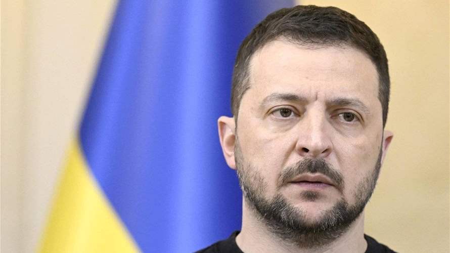 زيلينسكي يقترح السماح بمنح المقاتلين الأجانب الجنسية الأوكرانية