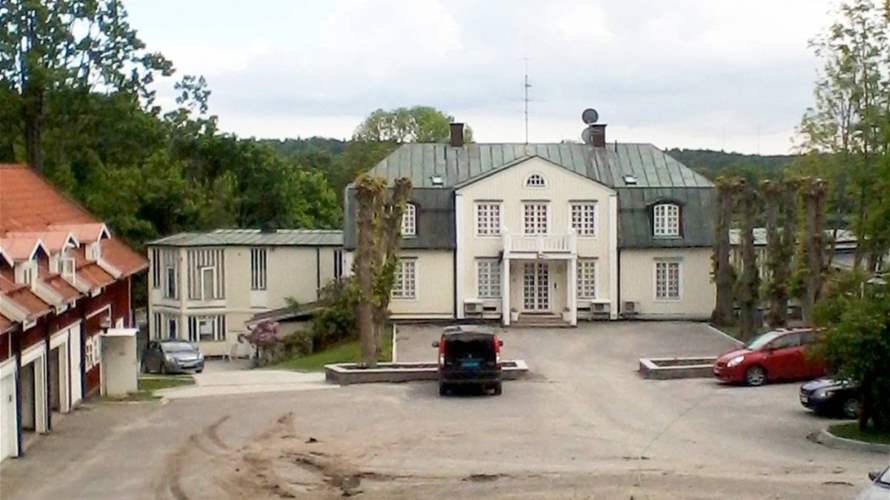 خمسة أشخاص يقتحمون السفارة الإيرانية في السويد