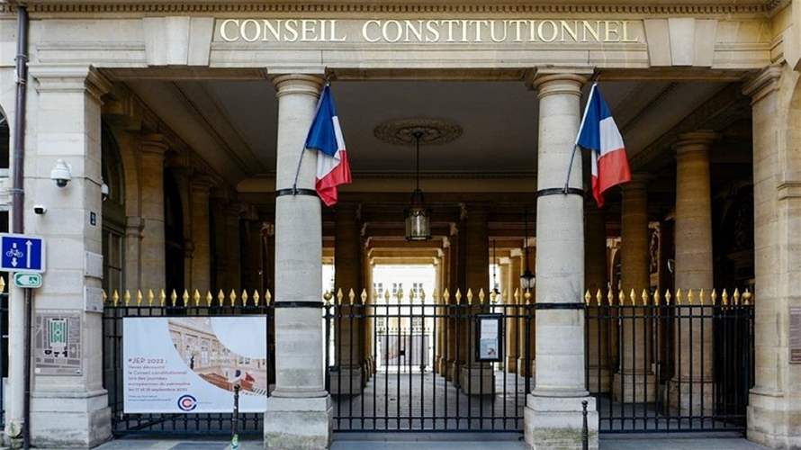 المجلس الدستوري الفرنسي يرفض أجزاء كبيرة من مشروع قانون الهجرة المثير للجدل