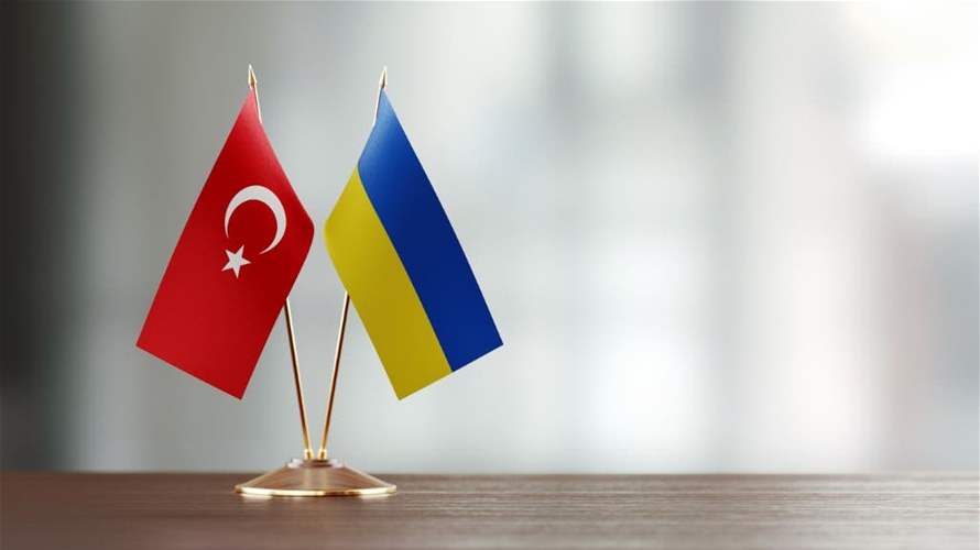 تركيا وأوكرانيا توقعان اتفاقا حول إعادة إعمار البنية التحتية الأوكرانية