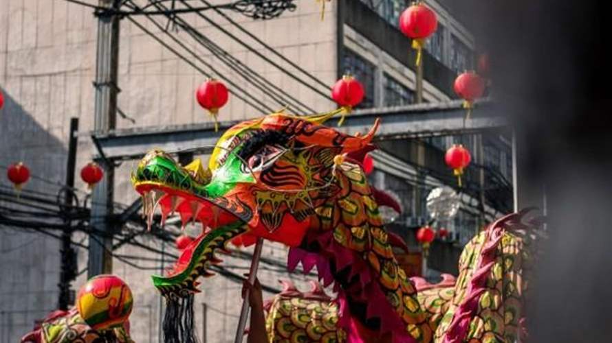  الشعب الصيني يحتفل برأس السنة الجديدة... إليكم تاريخها وعاداتها الغريبة وغير المألوفة!