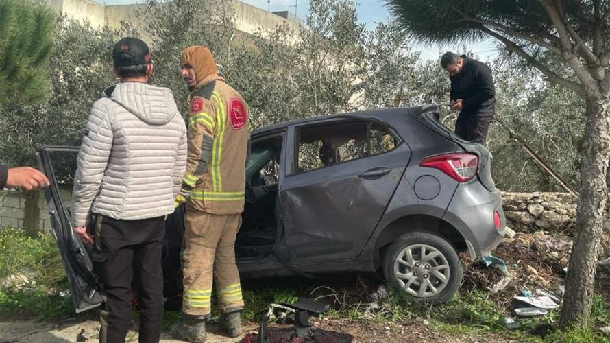 Israeli airstrike targets car in Bint Jbeil, injures one taken to hospital