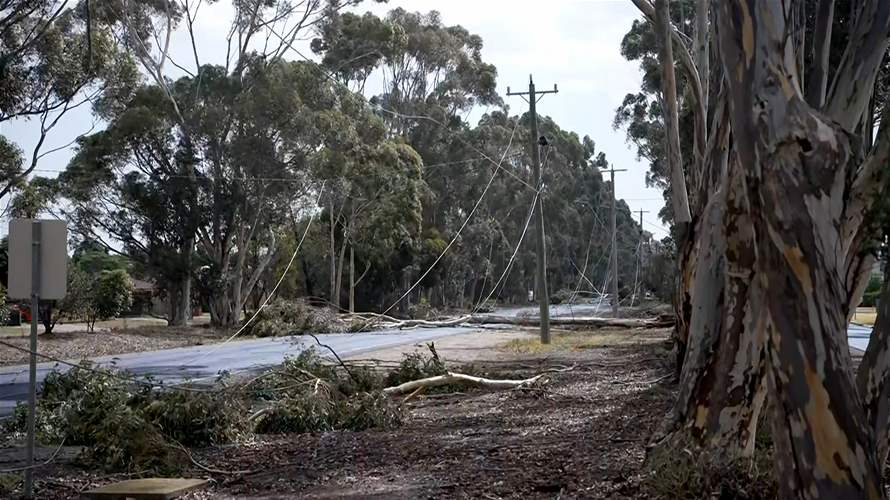قتيل في عواصف ضربت أستراليا... وانقطاع الكهرباء عن 174 ألف منزل
