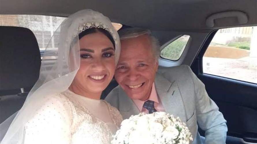 زواج محمود عامر في سنّ الـ 69... وفارق العمر بينه وبين زوجته يشعل الانترنت
