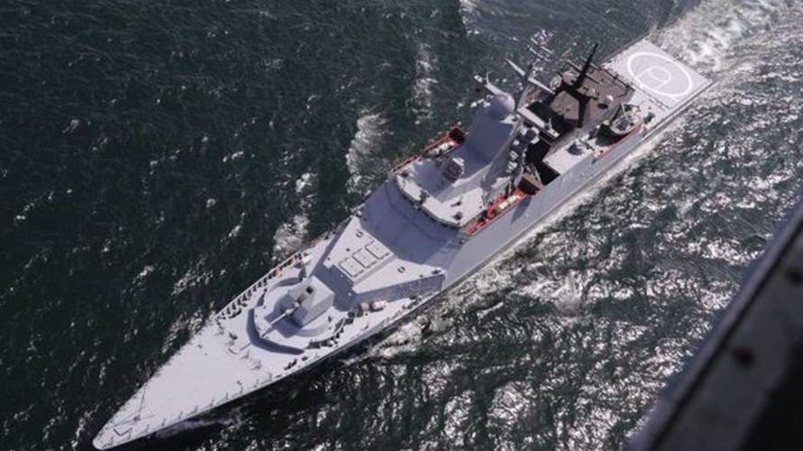 القوات المسلحة اليمنية: القوات البحرية استهدفت سفينة بريطانية في خليج عدن