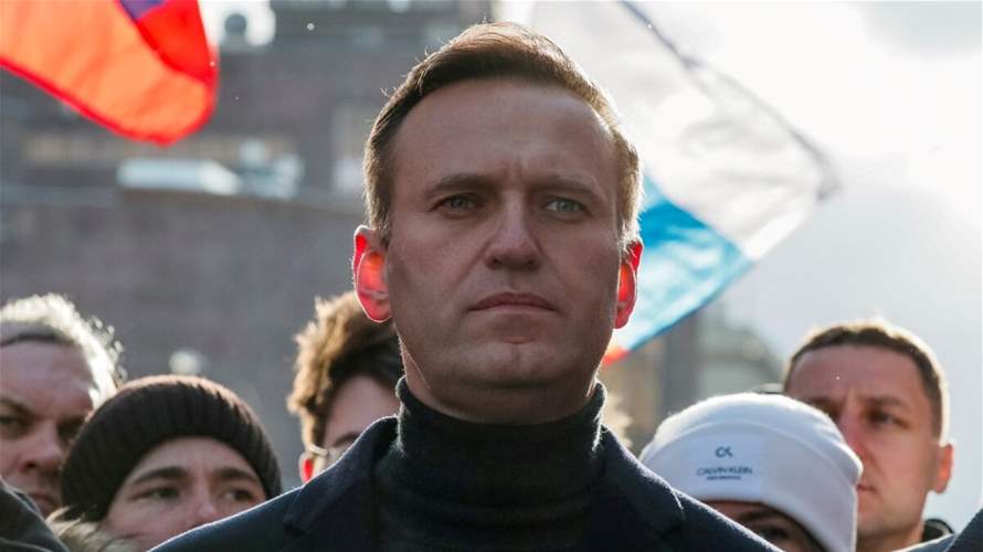 Russia imprisons dozens for participating in honoring Navalny