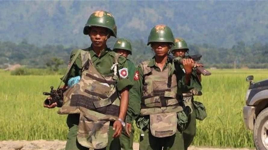 الحكم على ثلاثة ضباط كبار في الجيش البورمي بالاعدام بتهمة الاستسلام