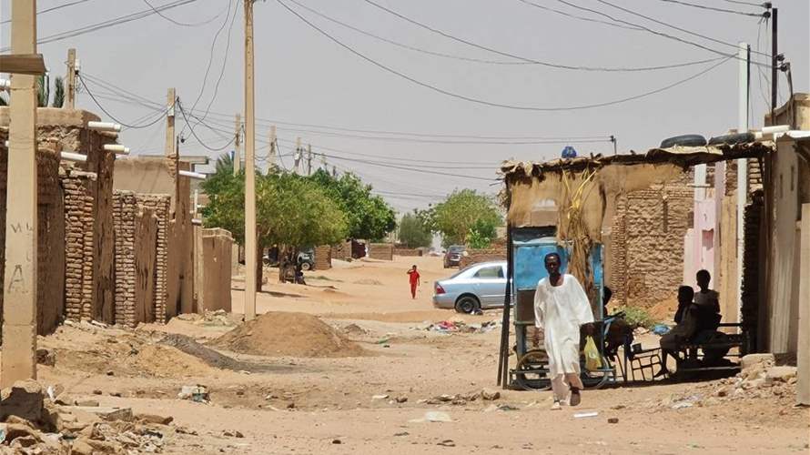 Sudan's Darfur crisis: Aid blockade sparks international concern