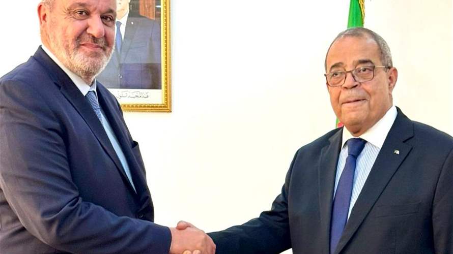 محادثات مثمرة بين بوشكيان وعون في الجزائر: لبنان يريد الانفتاح أكثر على التبادل 