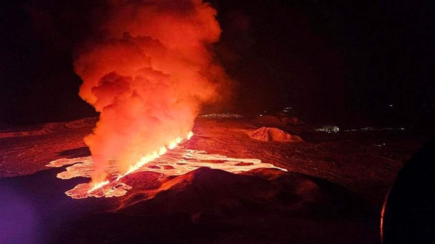 سلطات أيسلندا: البركان لا يزال نشطًا لكن الوضع آمن