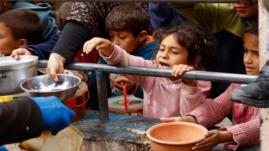 وزارة الخارجية البريطانية: أكثر من ألفي طن من المساعدات الغذائية البريطانية دخلت قطاع غزة عبر الأردن