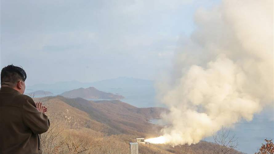 زعيم كوريا الشمالية يشرف على تجربة محرك لصاروخ فرط صوتي
