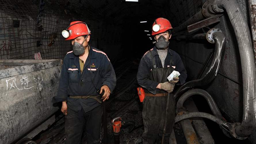 مقتل 12 عاملا في انفجار بمنجم للفحم في باكستان