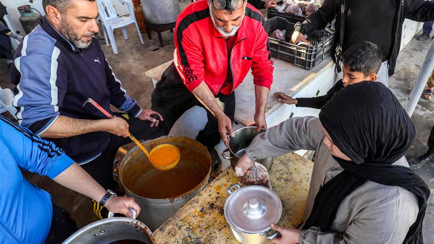 ليبيا تطلق حملة تضامن مميزة وتتحدى الأزمة المعيشية من خلال طبقها الرمضاني التقليدي: "البازين"!
