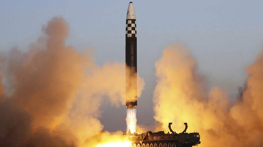 كوريا الشمالية تطلق صاروخًا بالستيًا متوسط المدى باتجاه بحر اليابان