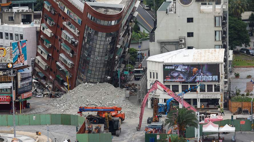 Taiwan earthquake rescuers face threat of landslides