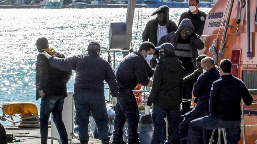 Greece rescues 19 migrants at Chios island