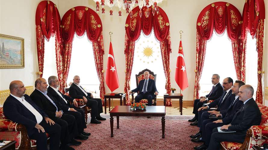 إردوغان يدعو الفلسطينيين الى "الوحدة" بعد لقائه هنية