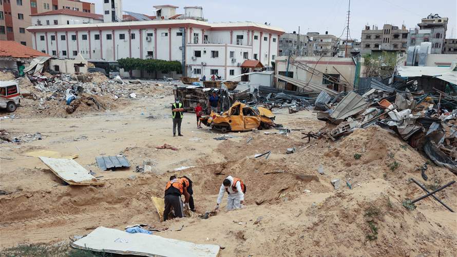 الدفاع المدني في قطاع غزة يعلن العثور على 392 جثة في ثلاث مقابر جماعية في خان يونس