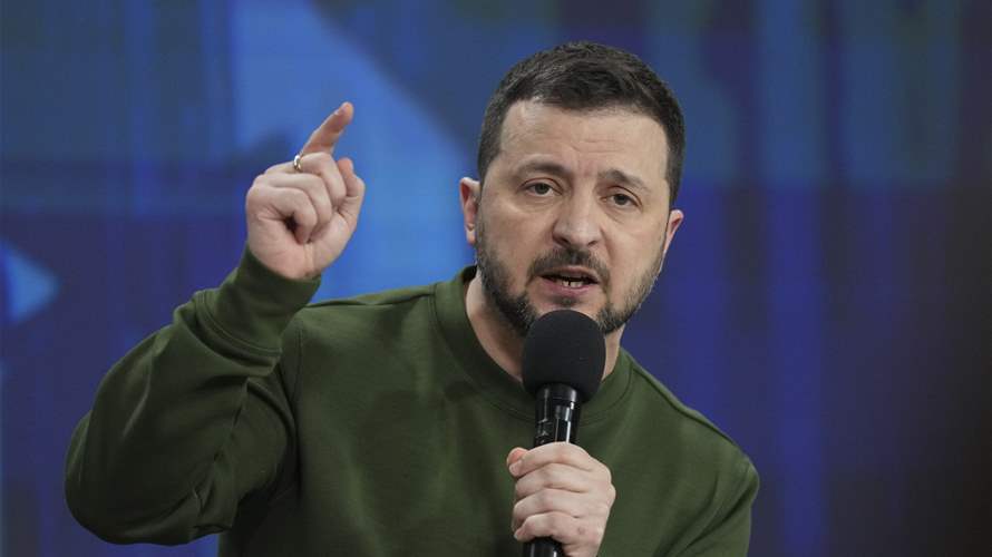 Zelenskyy calls for speeding up arms supplies 'to thwart' Russian attack
