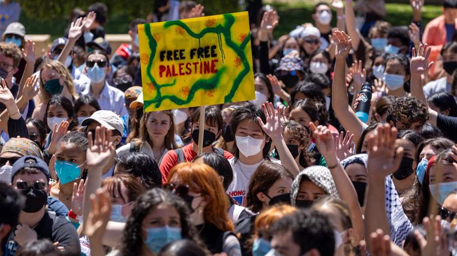 Clashes erupt on UCLA campus amid pro-Palestinian protests