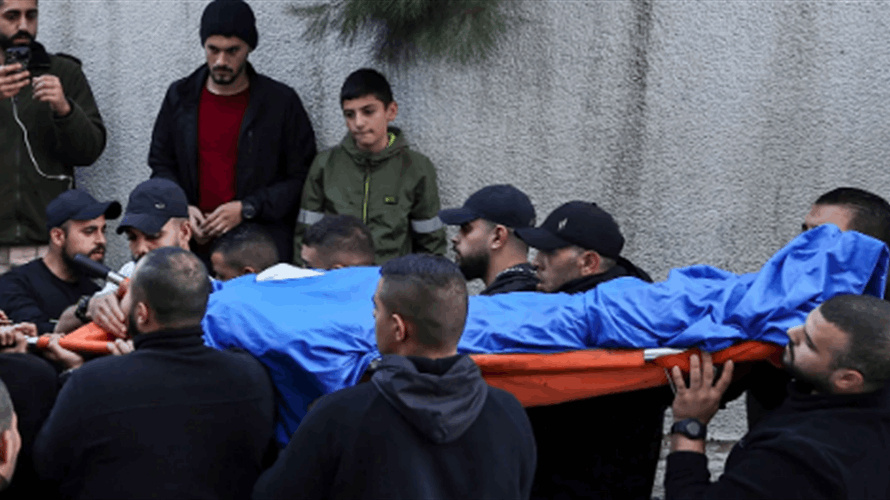 مقتل فلسطينيَين من غزة أحدهما طبيب في السجون الإسرائيلية