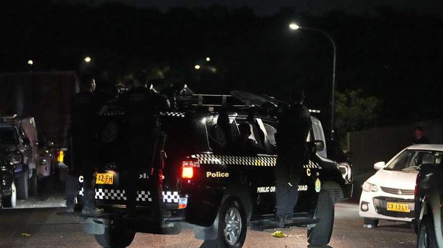  الشرطة الأسترالية تقتل بالرصاص صبيا بعد أن طعن رجلا
