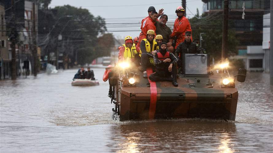Death toll from Brazil floods hits 126, rain returns