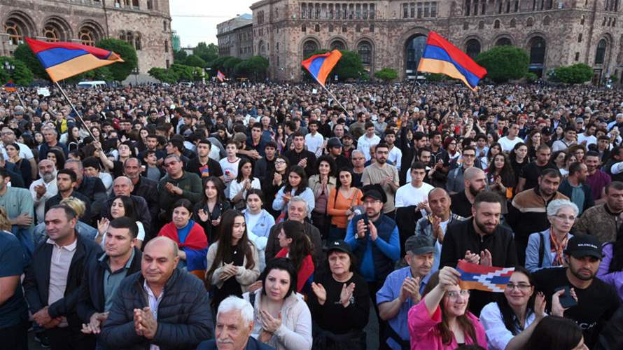 اعتقالات جديدة في أرمينيا بحقّ متظاهرين احتجوا على نقل أراضٍ لأذربيجان