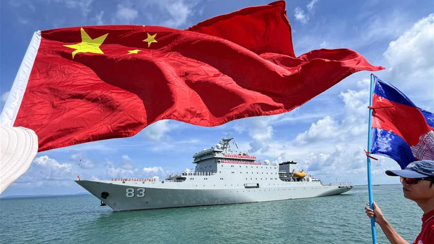 سفينتان حربيتان صينيتان ترسوان في كمبوديا للمشاركة في مناورات عسكرية