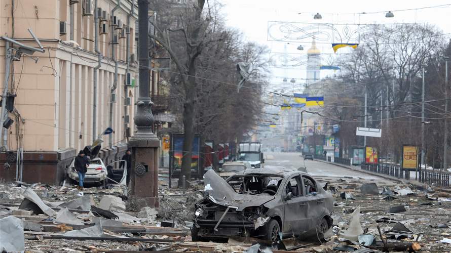 11 قتيلًا على الأقل بينهم امرأة حامل في قصف روسي على خاركيف