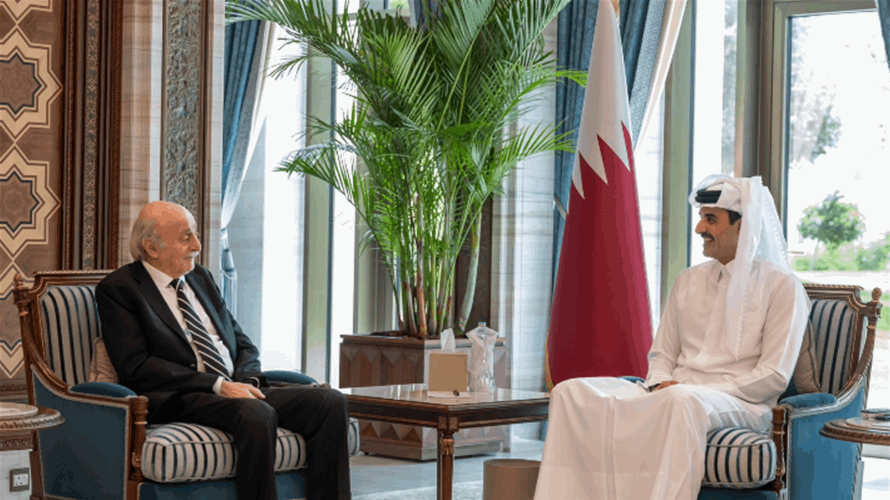 Emir of Qatar and Jumblatt Discuss Regional Situations and Lebanese Crisis