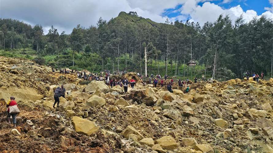 Over 300 buried in Papua New Guinea landslide, local media reports