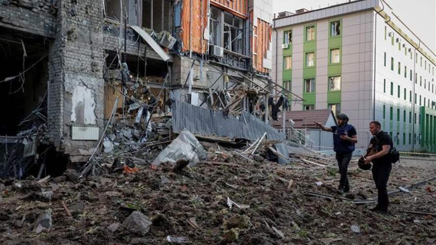 مقتل 14 وإصابة العشرات في هجوم روسي على خاركيف بأوكرانيا