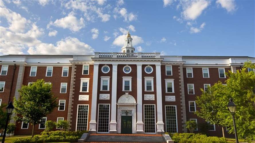 بسبب اتهامات بمعاداة السامية... إدارة ترامب تراجع العقود والمنح لجامعة هارفارد
