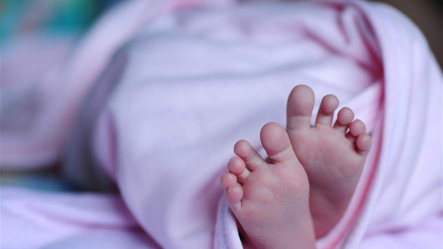 ولادة أول طفل في المملكة المتحدة بعد عملية زرع رحم... وهذه التفاصيل