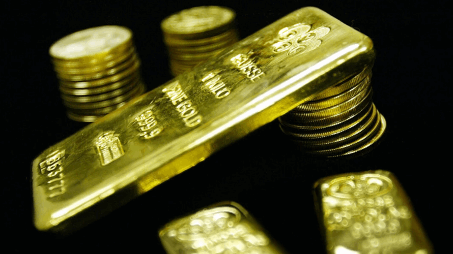Gold prices climb 2% as US tariffs take effect, dollar wavers